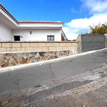 Casa Victoria Terraza Soleada Ferienhaus